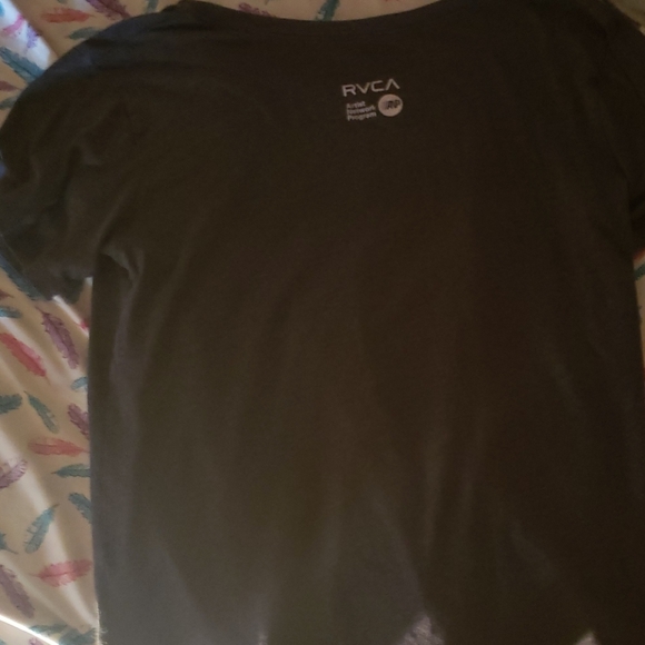 T shirt - Picture 2 of 2